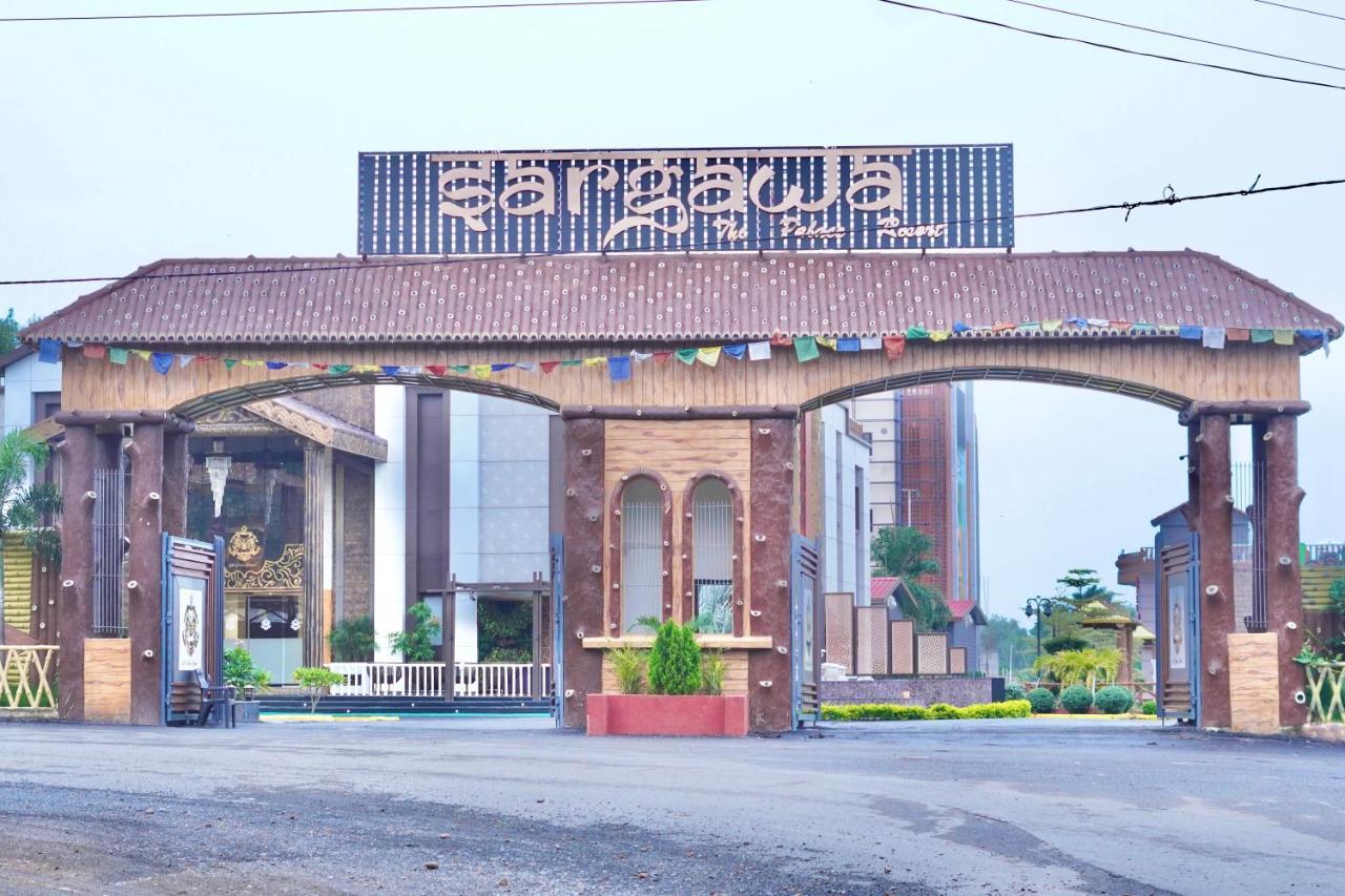 Sargawa The Palace Resort アンビカプル エクステリア 写真
